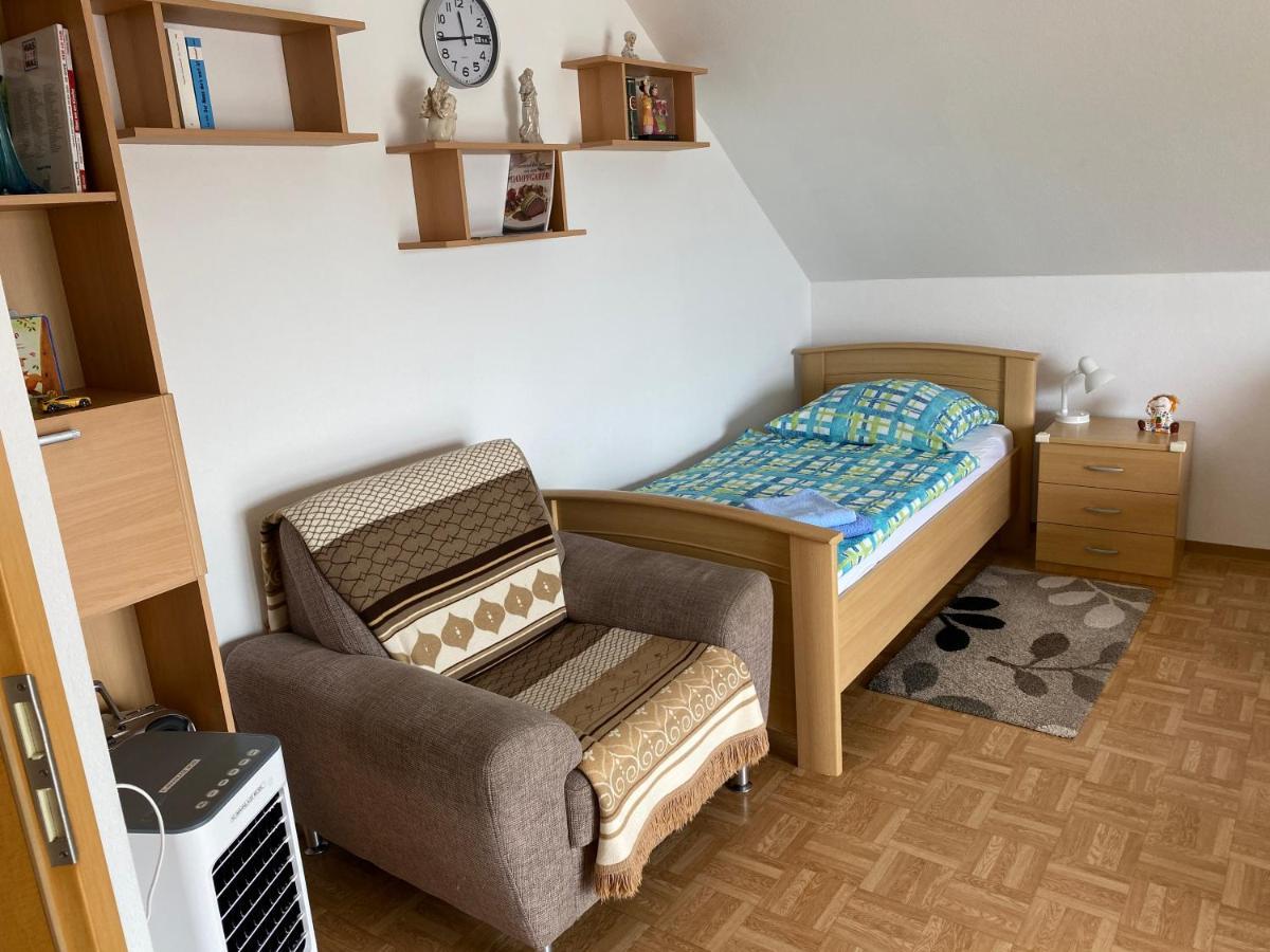 Apartment Mit Blick Auf Herkules Mit Parkplatz カッセル エクステリア 写真